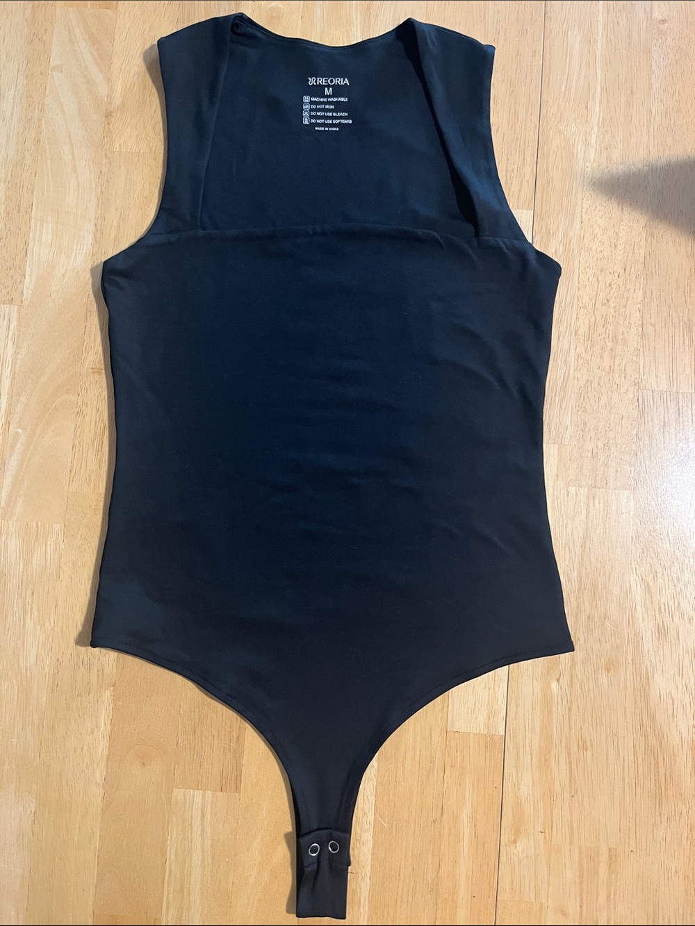 ReoRia Butsmooth Sexy Sleeveless Square Neck Double Lined Basic Bodysuit Black M